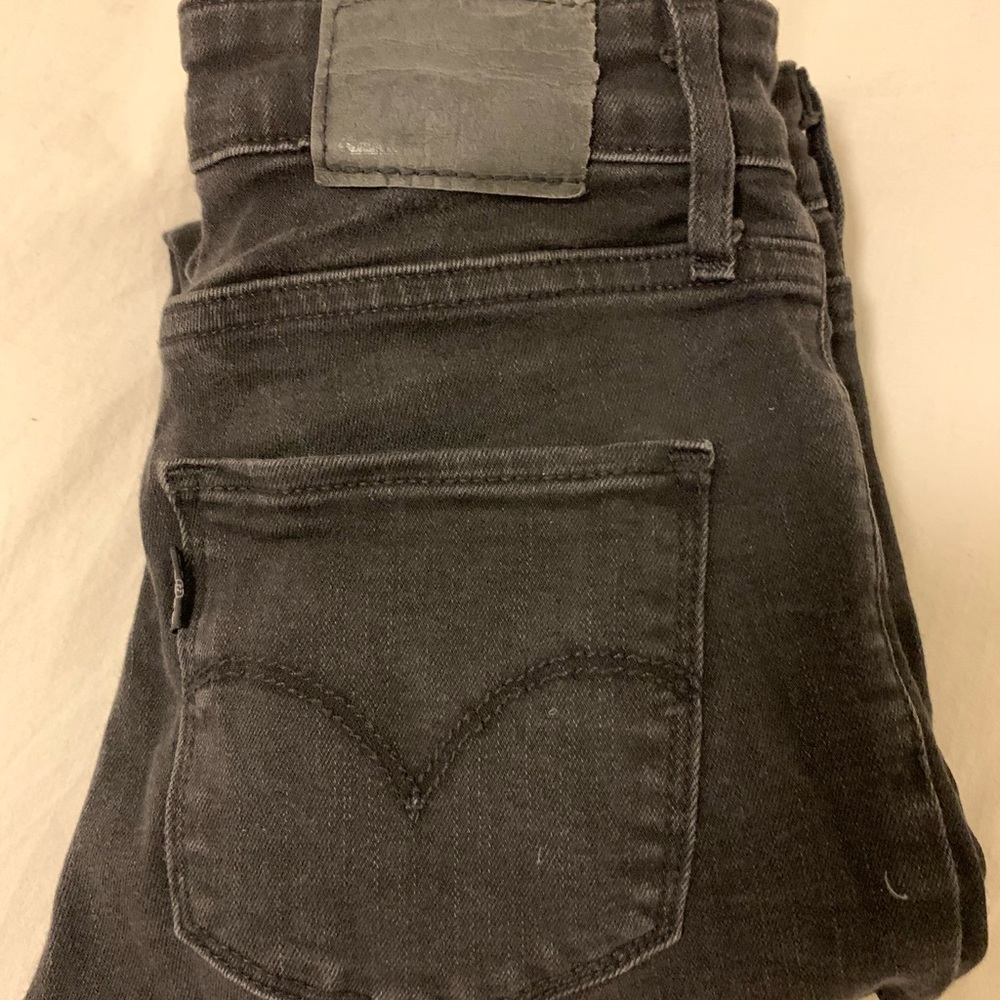 Levi’s 721 High Rise Skinny Black Jean
